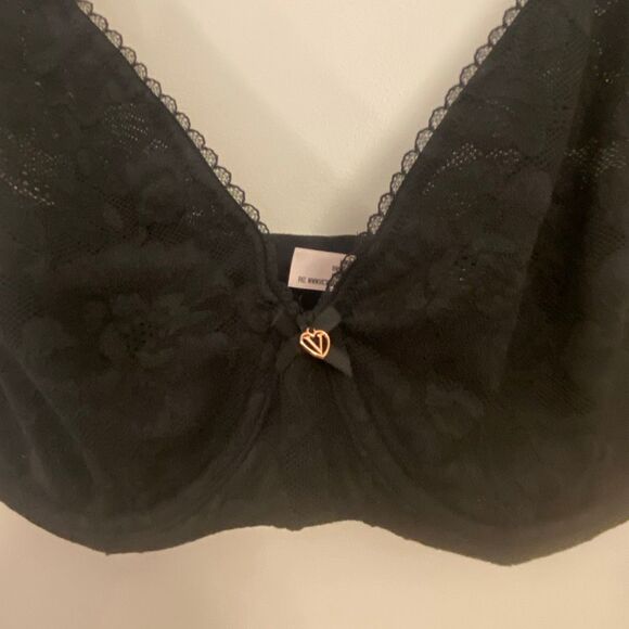 Victoria’s Secret body by Victoria perfect coverage minimizer bra size 34G - Picture 3 of 9